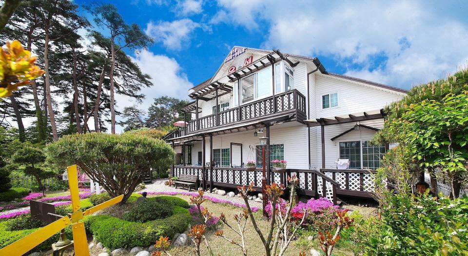 Gyeongpo Woosung Pension Каннын Экстерьер фото